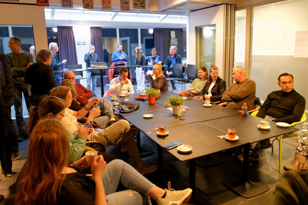 2026-04-20 Kampioenen en jubilarissen gehuldigd