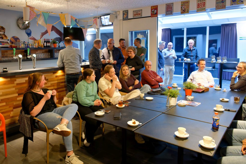 2026-04-20 Kampioenen en jubilarissen gehuldigd