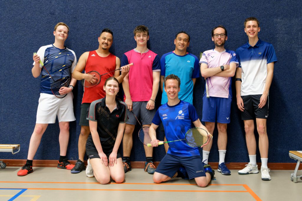 2026-04-20 Kampioenen en jubilarissen gehuldigd